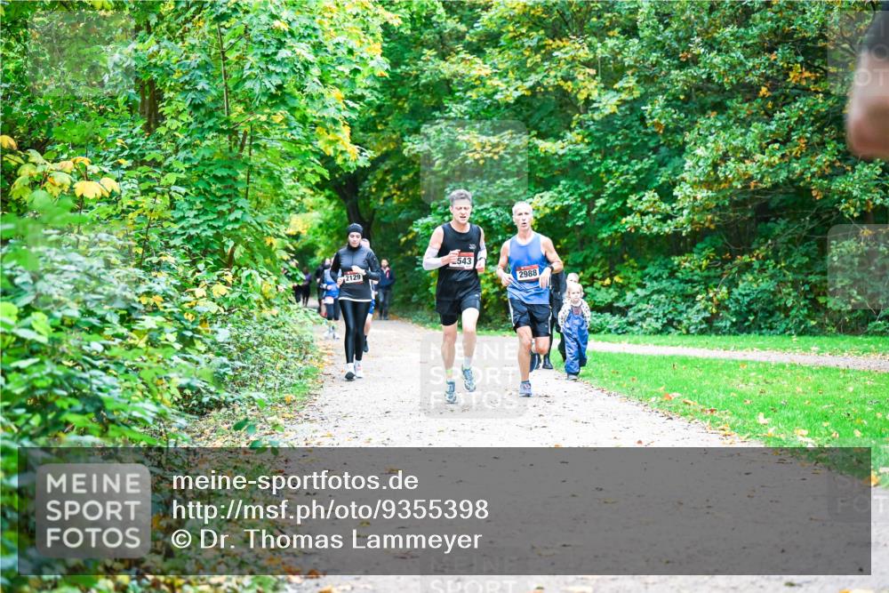 12.10.2025 - Bramfelder Halbmarathon 2025 Dr. Thomas Lammeyer http://msf.ph/oto/9355398 12.10.2025 10:53:40 Laufen 2129, 543, 2988 meine-sportfotos.de