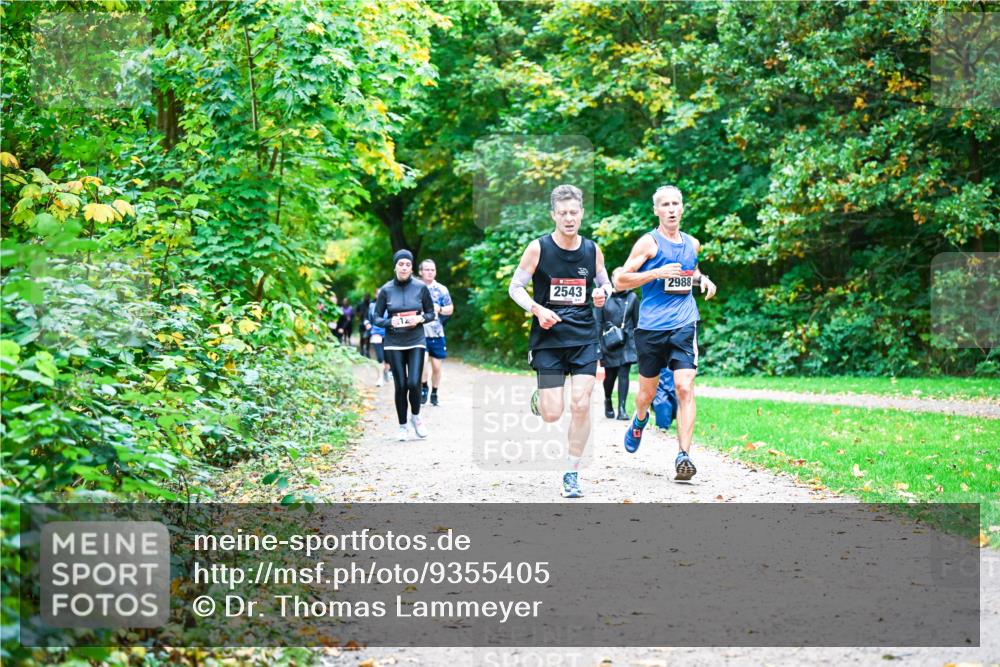 12.10.2025 - Bramfelder Halbmarathon 2025 Dr. Thomas Lammeyer http://msf.ph/oto/9355405 12.10.2025 10:53:41 Laufen 2543, 2988 meine-sportfotos.de