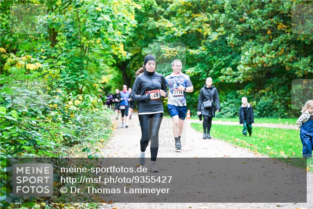 12.10.2025 - Bramfelder Halbmarathon 2025 Dr. Thomas Lammeyer http://msf.ph/oto/9355427 12.10.2025 10:53:44 Laufen 29, 2174 meine-sportfotos.de