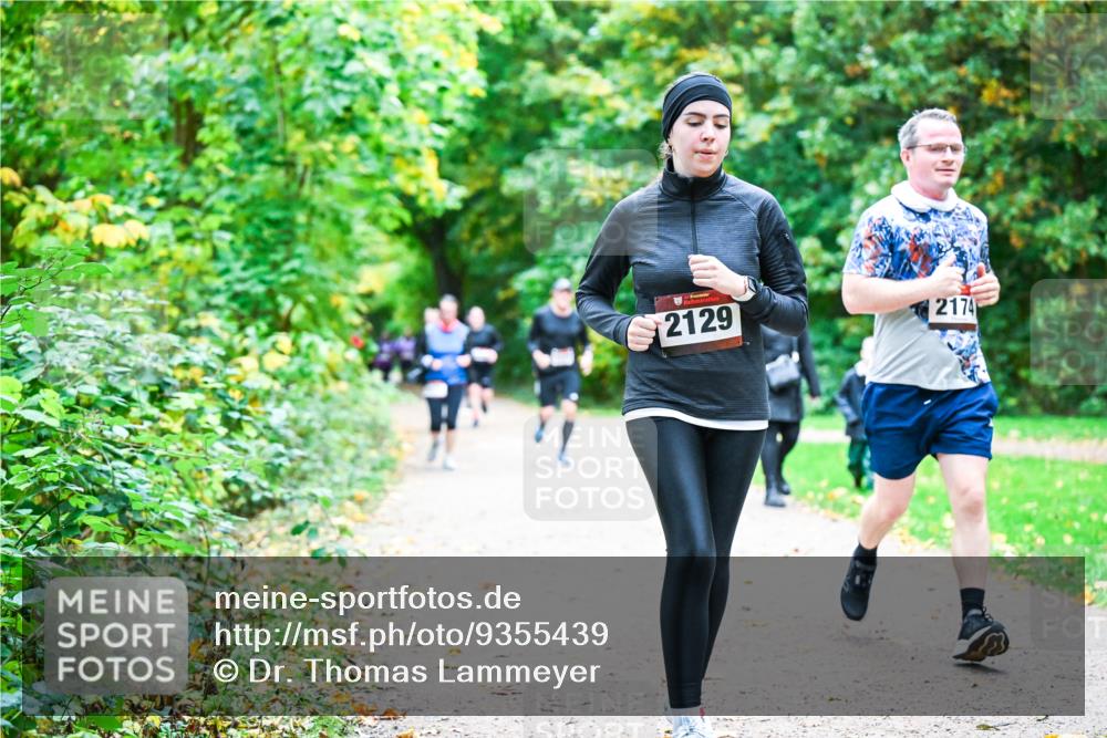 12.10.2025 - Bramfelder Halbmarathon 2025 Dr. Thomas Lammeyer http://msf.ph/oto/9355439 12.10.2025 10:53:46 Laufen 2129, 2174 meine-sportfotos.de