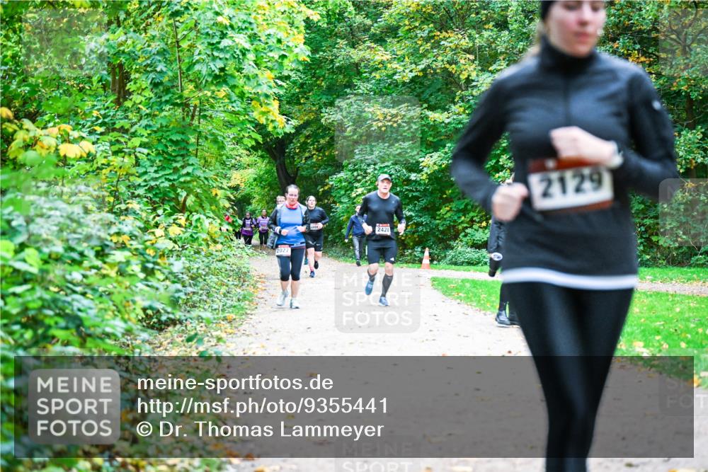 12.10.2025 - Bramfelder Halbmarathon 2025 Dr. Thomas Lammeyer http://msf.ph/oto/9355441 12.10.2025 10:53:47 Laufen 2027, 2428, 2129 meine-sportfotos.de