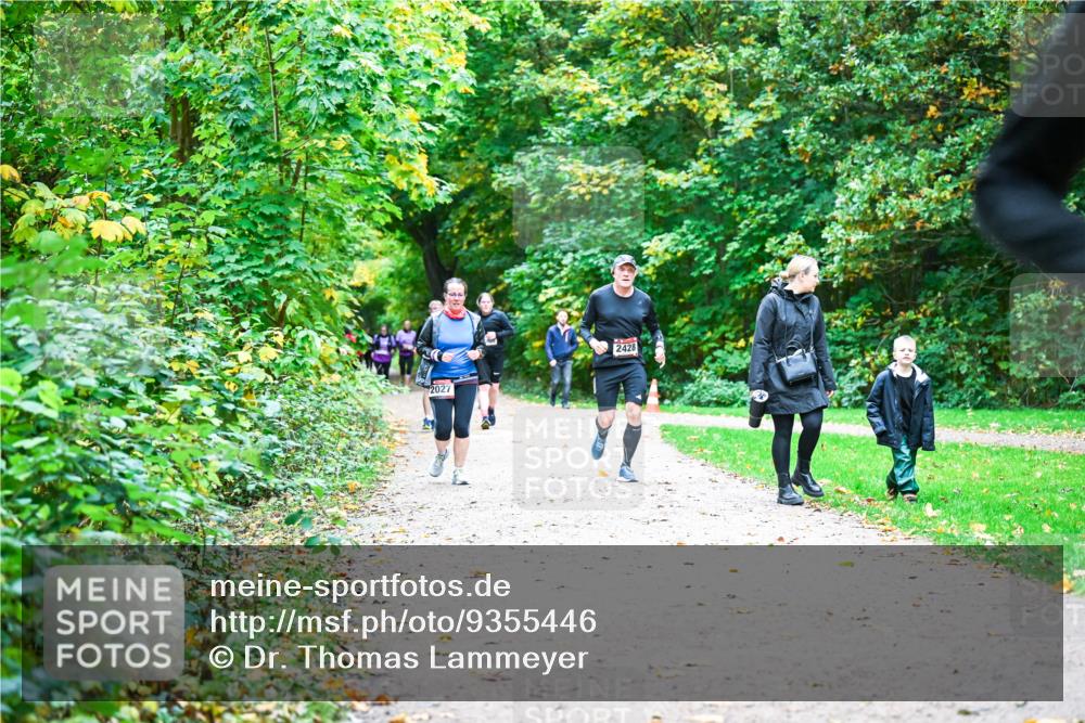 12.10.2025 - Bramfelder Halbmarathon 2025 Dr. Thomas Lammeyer http://msf.ph/oto/9355446 12.10.2025 10:53:47 Laufen 2027, 2428 meine-sportfotos.de