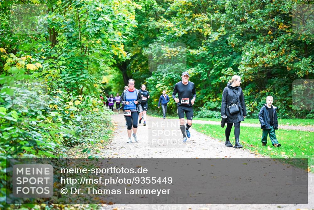 12.10.2025 - Bramfelder Halbmarathon 2025 Dr. Thomas Lammeyer http://msf.ph/oto/9355449 12.10.2025 10:53:48 Laufen 2027, 2428 meine-sportfotos.de