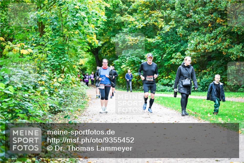 12.10.2025 - Bramfelder Halbmarathon 2025 Dr. Thomas Lammeyer http://msf.ph/oto/9355452 12.10.2025 10:53:48 Laufen 2027, 2428 meine-sportfotos.de