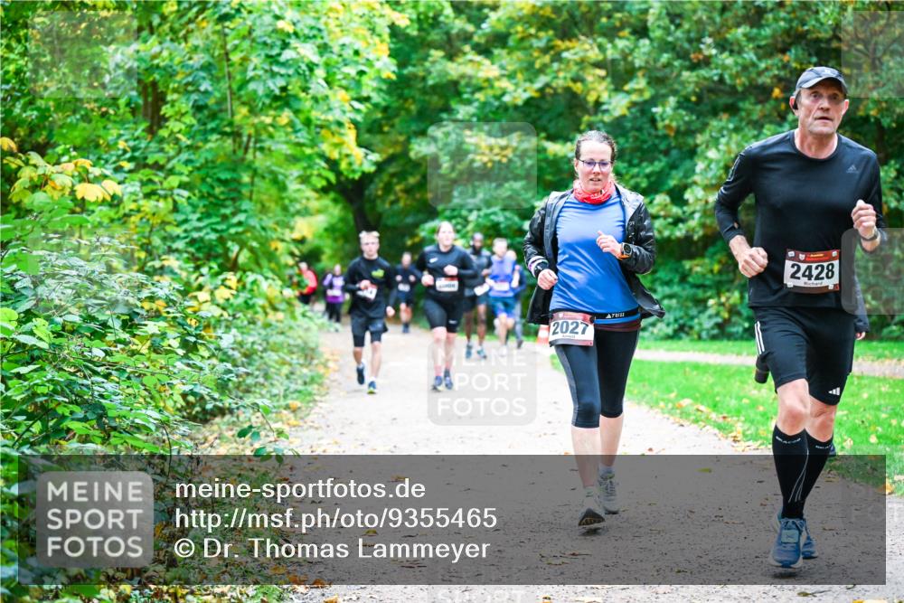 12.10.2025 - Bramfelder Halbmarathon 2025 Dr. Thomas Lammeyer http://msf.ph/oto/9355465 12.10.2025 10:53:51 Laufen 2027, 11, 2428 meine-sportfotos.de