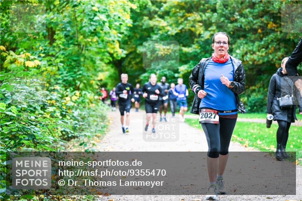 12.10.2025 - Bramfelder Halbmarathon 2025 Dr. Thomas Lammeyer http://msf.ph/oto/9355470 12.10.2025 10:53:52 Laufen 2027, 11 meine-sportfotos.de