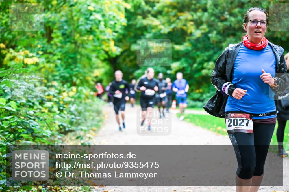 12.10.2025 - Bramfelder Halbmarathon 2025 Dr. Thomas Lammeyer http://msf.ph/oto/9355475 12.10.2025 10:53:53 Laufen 34, 2027, 11 meine-sportfotos.de