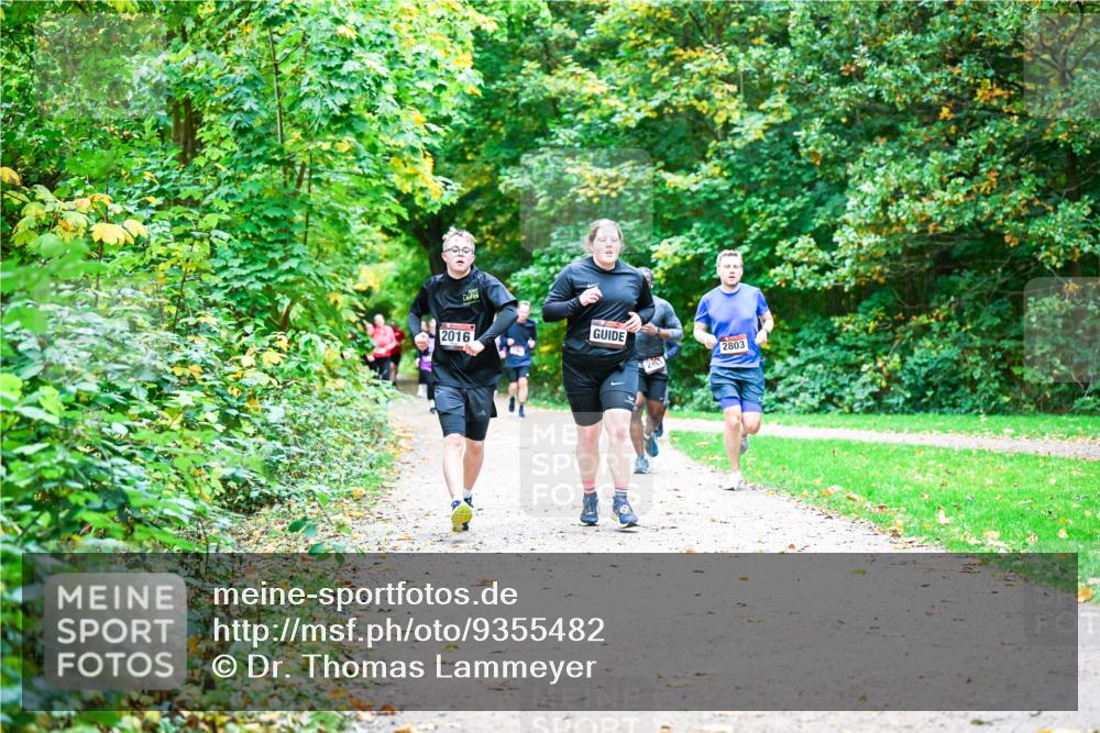 12.10.2025 - Bramfelder Halbmarathon 2025 Dr. Thomas Lammeyer http://msf.ph/oto/9355482 12.10.2025 10:53:54 Laufen 2016, 2803 meine-sportfotos.de