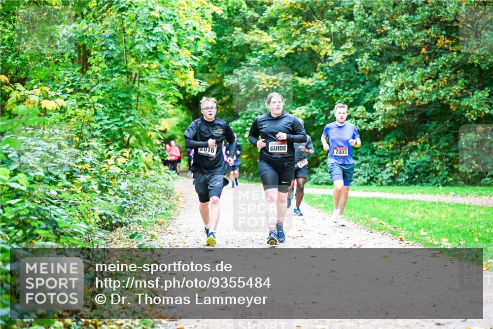 12.10.2025 - Bramfelder Halbmarathon 2025 Dr. Thomas Lammeyer http://msf.ph/oto/9355484 12.10.2025 10:53:54 Laufen 2016, 2803 meine-sportfotos.de