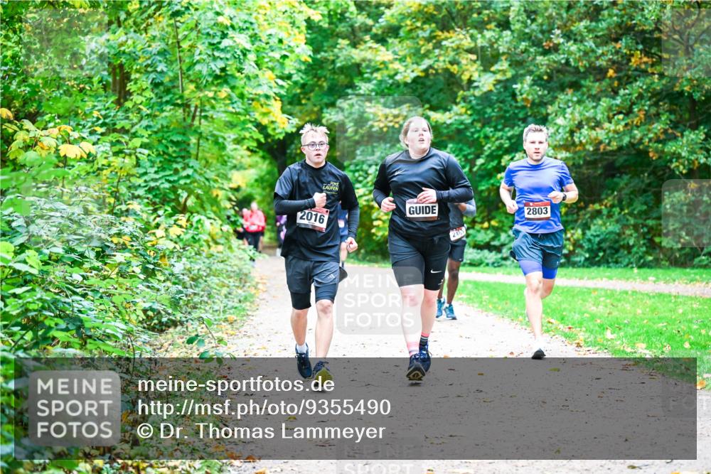 12.10.2025 - Bramfelder Halbmarathon 2025 Dr. Thomas Lammeyer http://msf.ph/oto/9355490 12.10.2025 10:53:55 Laufen 2016, 2803 meine-sportfotos.de
