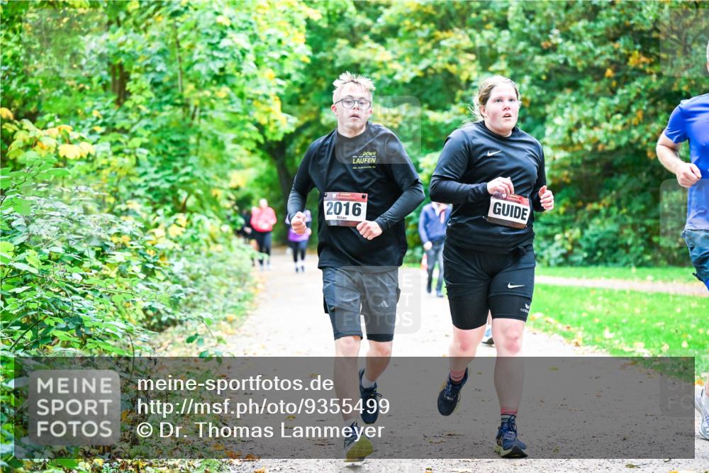 12.10.2025 - Bramfelder Halbmarathon 2025 Dr. Thomas Lammeyer http://msf.ph/oto/9355499 12.10.2025 10:53:56 Laufen 2016 meine-sportfotos.de