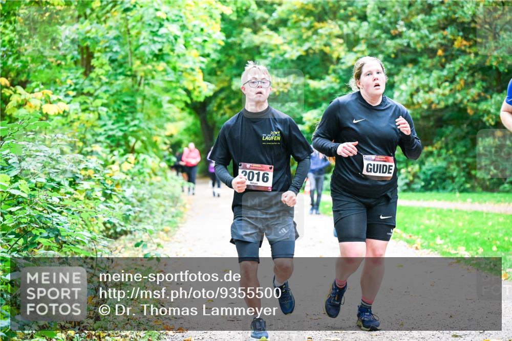 12.10.2025 - Bramfelder Halbmarathon 2025 Dr. Thomas Lammeyer http://msf.ph/oto/9355500 12.10.2025 10:53:56 Laufen 2016 meine-sportfotos.de