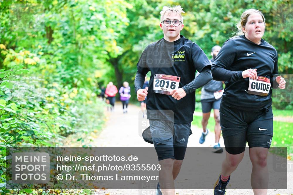 12.10.2025 - Bramfelder Halbmarathon 2025 Dr. Thomas Lammeyer http://msf.ph/oto/9355503 12.10.2025 10:53:57 Laufen 179, 2016 meine-sportfotos.de