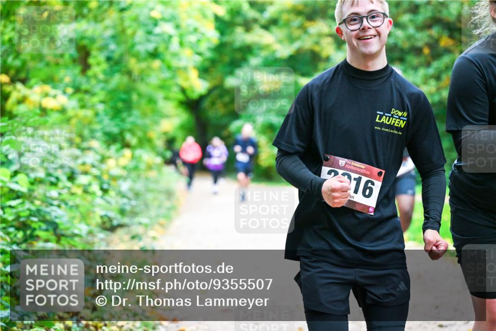12.10.2025 - Bramfelder Halbmarathon 2025 Dr. Thomas Lammeyer http://msf.ph/oto/9355507 12.10.2025 10:53:58 Laufen 34, 2216 meine-sportfotos.de