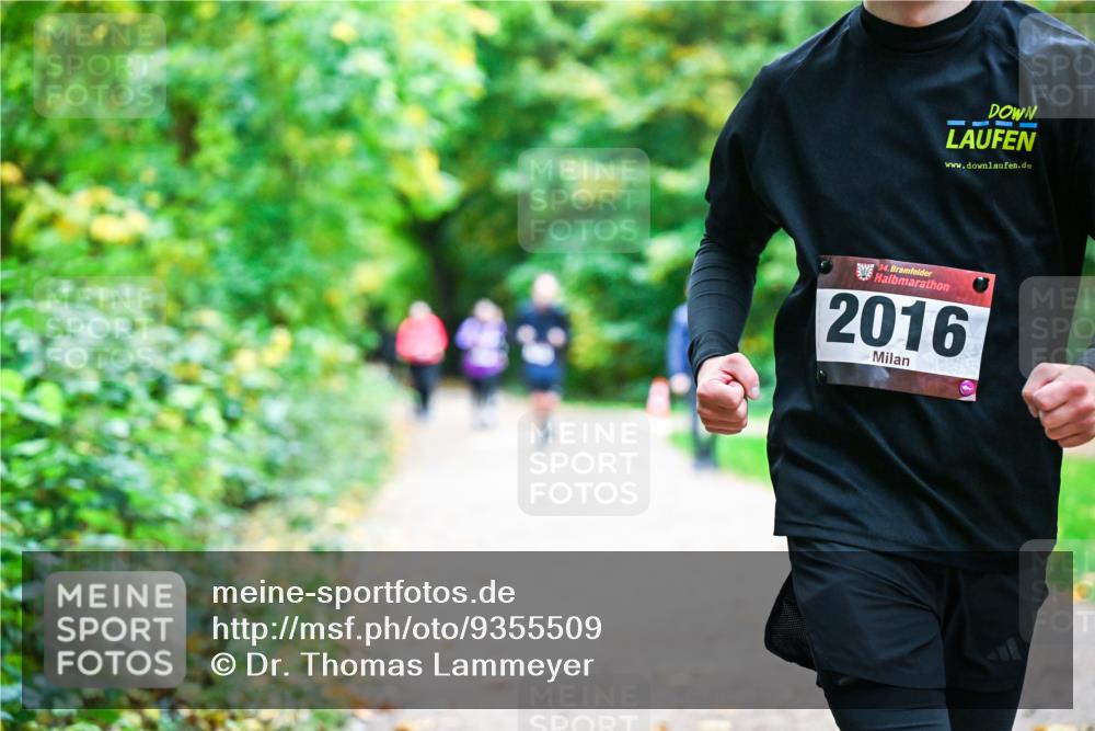 12.10.2025 - Bramfelder Halbmarathon 2025 Dr. Thomas Lammeyer http://msf.ph/oto/9355509 12.10.2025 10:53:58 Laufen 34, 2016 meine-sportfotos.de