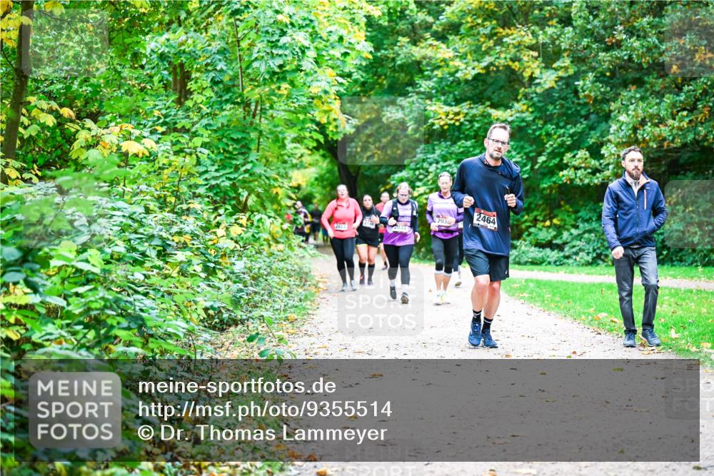 12.10.2025 - Bramfelder Halbmarathon 2025 Dr. Thomas Lammeyer http://msf.ph/oto/9355514 12.10.2025 10:54:02 Laufen 2017, 2033, 203, 2464 meine-sportfotos.de