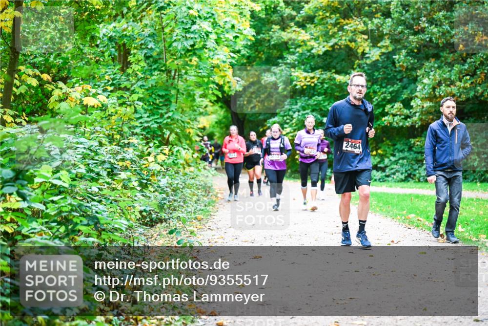 12.10.2025 - Bramfelder Halbmarathon 2025 Dr. Thomas Lammeyer http://msf.ph/oto/9355517 12.10.2025 10:54:02 Laufen 2033, 2464 meine-sportfotos.de