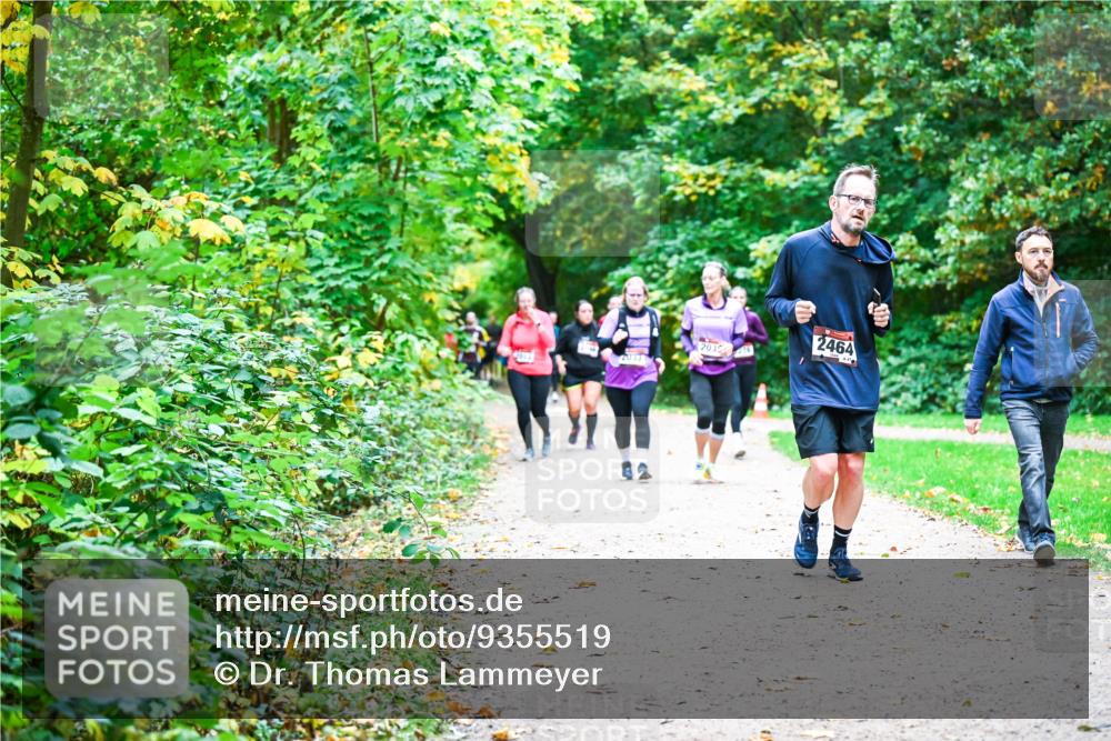 12.10.2025 - Bramfelder Halbmarathon 2025 Dr. Thomas Lammeyer http://msf.ph/oto/9355519 12.10.2025 10:54:02 Laufen 2035, 2464 meine-sportfotos.de