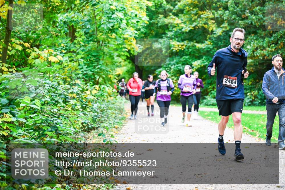 12.10.2025 - Bramfelder Halbmarathon 2025 Dr. Thomas Lammeyer http://msf.ph/oto/9355523 12.10.2025 10:54:03 Laufen 2464, 47 meine-sportfotos.de