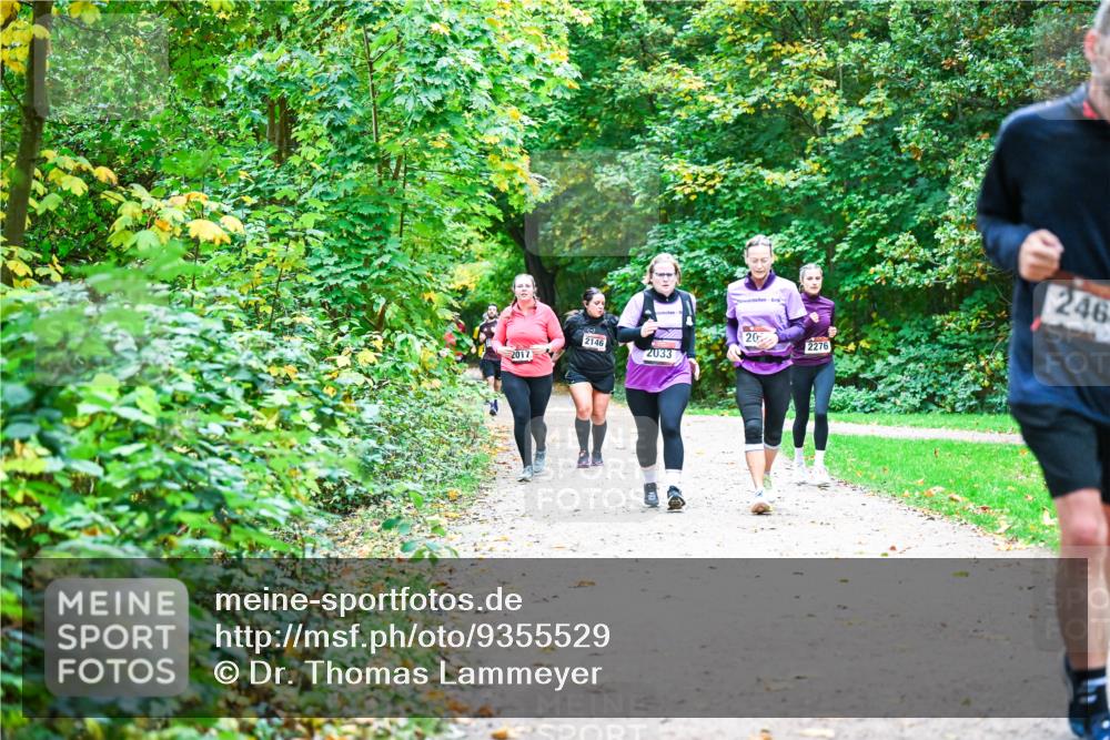 12.10.2025 - Bramfelder Halbmarathon 2025 Dr. Thomas Lammeyer http://msf.ph/oto/9355529 12.10.2025 10:54:04 Laufen 20, 2146, 2276, 2017, 2033, 246 meine-sportfotos.de