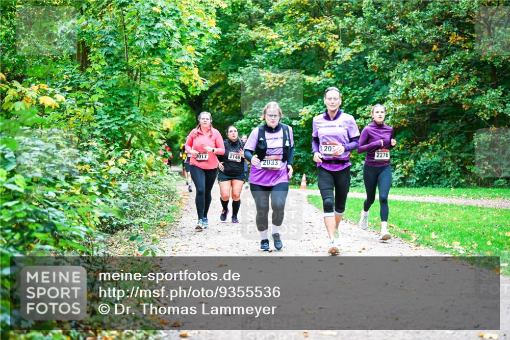 12.10.2025 - Bramfelder Halbmarathon 2025 Dr. Thomas Lammeyer http://msf.ph/oto/9355536 12.10.2025 10:54:05 Laufen 20, 2276, 2017, 2146, 2033 meine-sportfotos.de