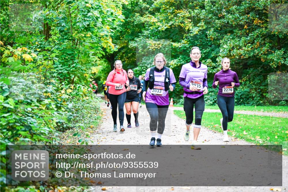 12.10.2025 - Bramfelder Halbmarathon 2025 Dr. Thomas Lammeyer http://msf.ph/oto/9355539 12.10.2025 10:54:06 Laufen 2017, 2146, 2035, 2276, 2033 meine-sportfotos.de
