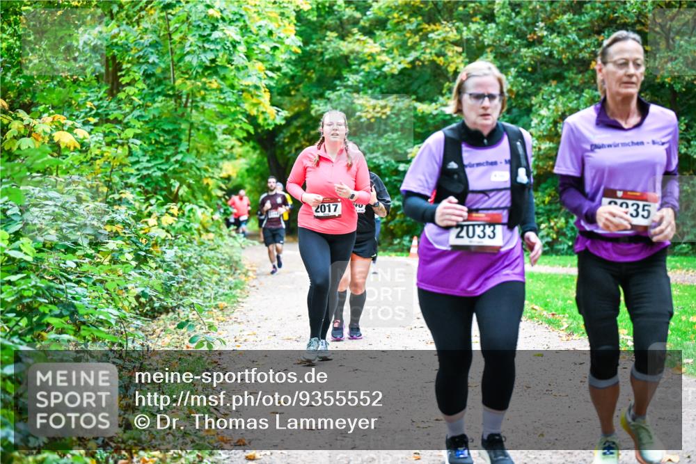 12.10.2025 - Bramfelder Halbmarathon 2025 Dr. Thomas Lammeyer http://msf.ph/oto/9355552 12.10.2025 10:54:08 Laufen 2017, 40, 2033, 35 meine-sportfotos.de