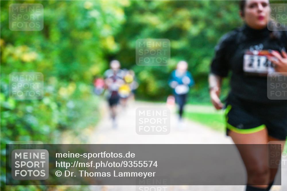 12.10.2025 - Bramfelder Halbmarathon 2025 Dr. Thomas Lammeyer http://msf.ph/oto/9355574 12.10.2025 10:54:11 Laufen 214 meine-sportfotos.de