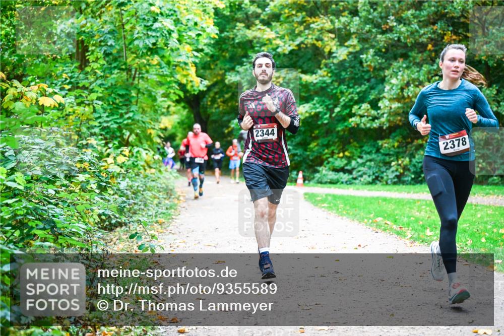 12.10.2025 - Bramfelder Halbmarathon 2025 Dr. Thomas Lammeyer http://msf.ph/oto/9355589 12.10.2025 10:54:13 Laufen 2344, 2378 meine-sportfotos.de