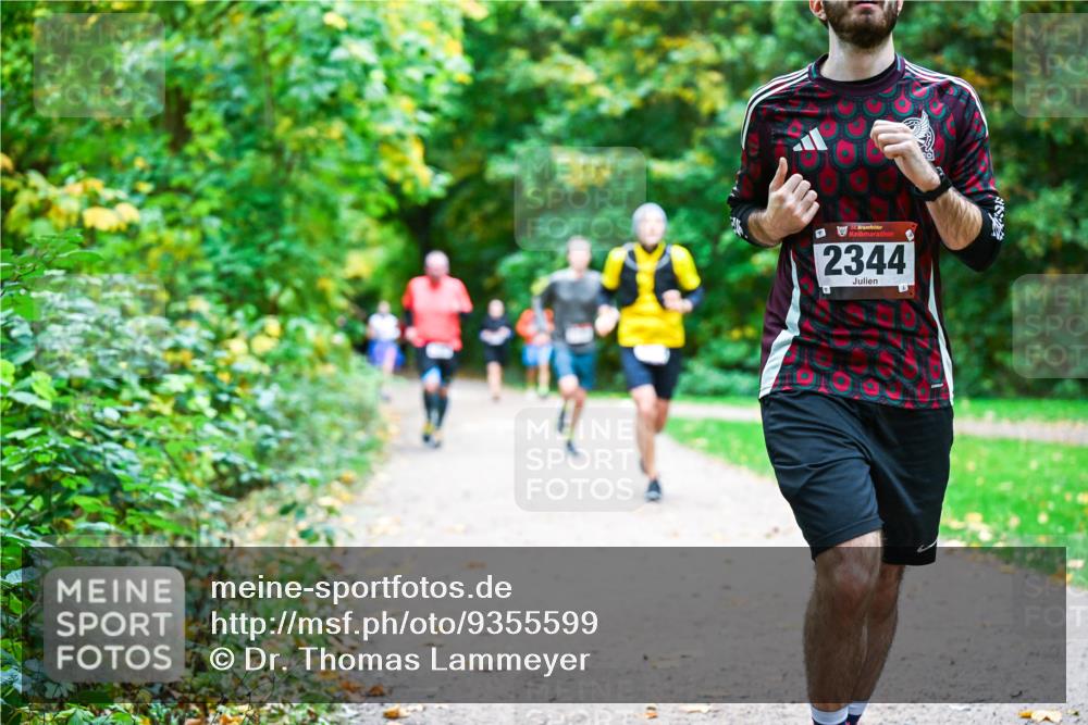 12.10.2025 - Bramfelder Halbmarathon 2025 Dr. Thomas Lammeyer http://msf.ph/oto/9355599 12.10.2025 10:54:14 Laufen 34, 2344 meine-sportfotos.de