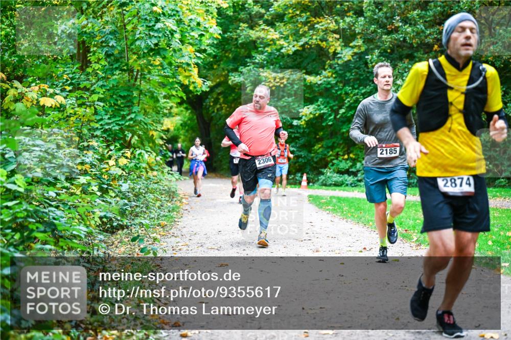 12.10.2025 - Bramfelder Halbmarathon 2025 Dr. Thomas Lammeyer http://msf.ph/oto/9355617 12.10.2025 10:54:17 Laufen 2306, 81375, 2185, 2874 meine-sportfotos.de