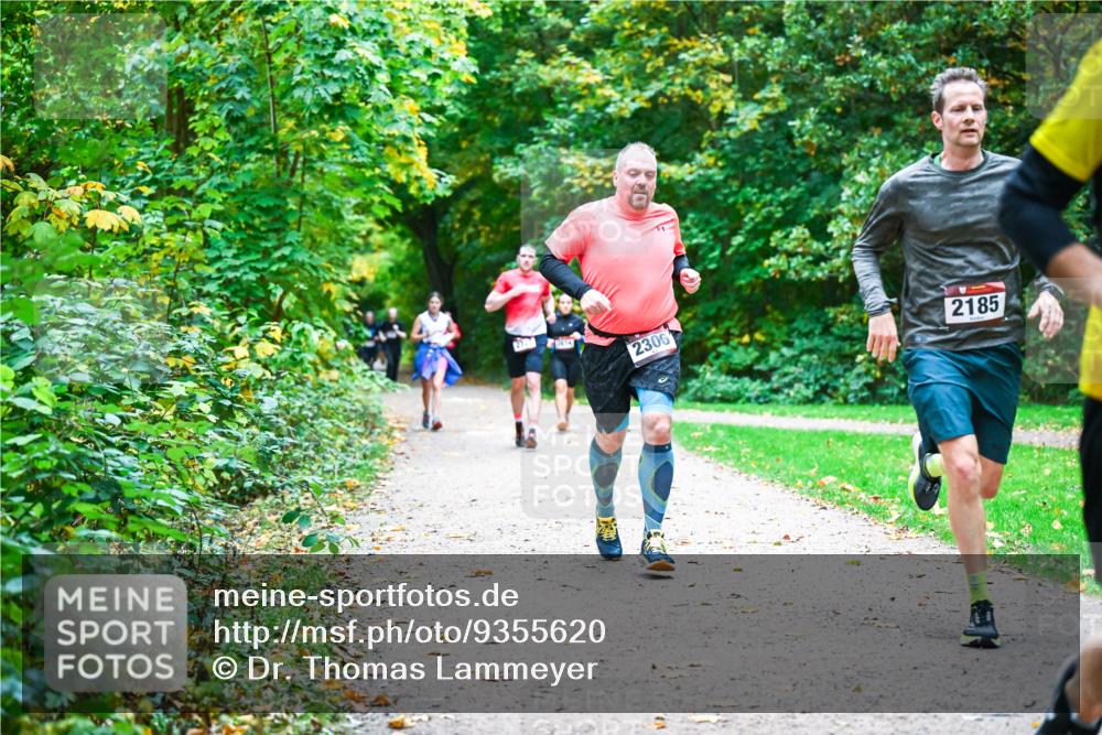 12.10.2025 - Bramfelder Halbmarathon 2025 Dr. Thomas Lammeyer http://msf.ph/oto/9355620 12.10.2025 10:54:18 Laufen 2306, 2185 meine-sportfotos.de