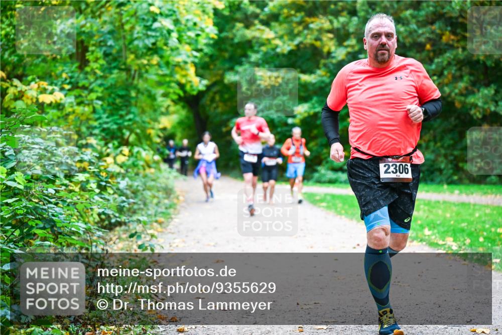 12.10.2025 - Bramfelder Halbmarathon 2025 Dr. Thomas Lammeyer http://msf.ph/oto/9355629 12.10.2025 10:54:19 Laufen 2306 meine-sportfotos.de
