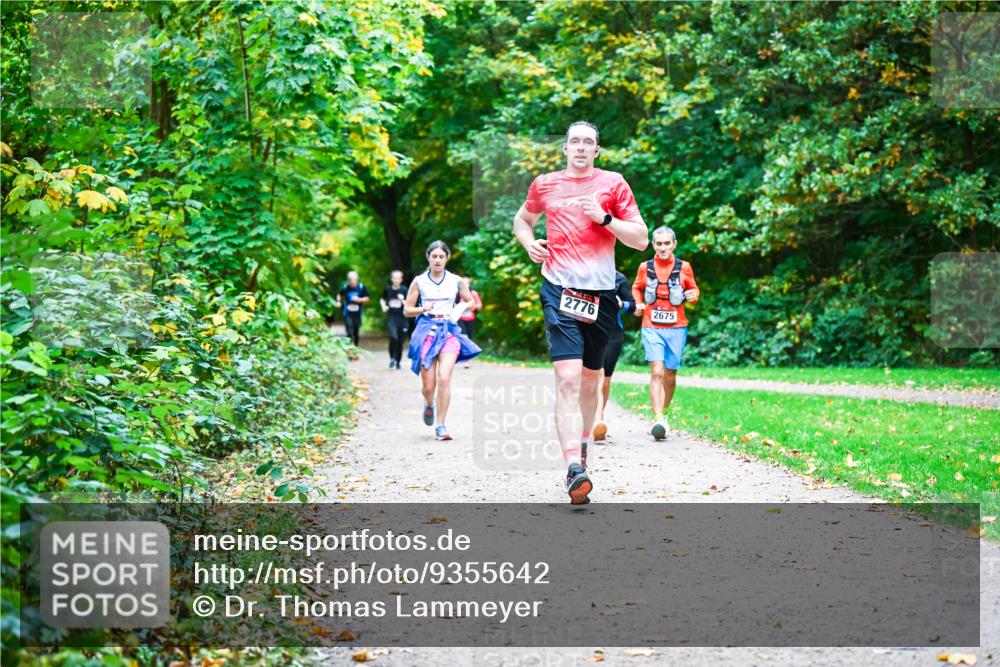 12.10.2025 - Bramfelder Halbmarathon 2025 Dr. Thomas Lammeyer http://msf.ph/oto/9355642 12.10.2025 10:54:21 Laufen 2776, 2675 meine-sportfotos.de
