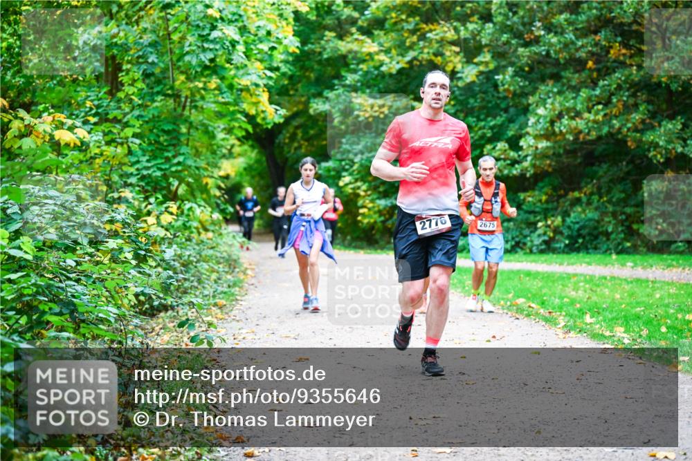 12.10.2025 - Bramfelder Halbmarathon 2025 Dr. Thomas Lammeyer http://msf.ph/oto/9355646 12.10.2025 10:54:22 Laufen 2776, 2675 meine-sportfotos.de