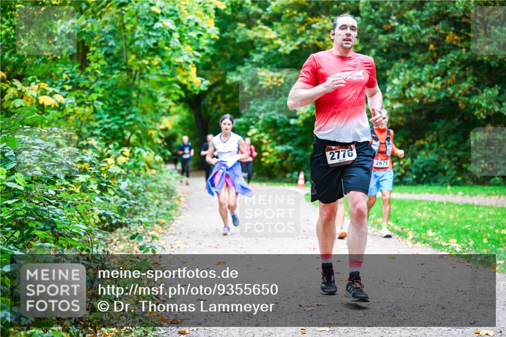 12.10.2025 - Bramfelder Halbmarathon 2025 Dr. Thomas Lammeyer http://msf.ph/oto/9355650 12.10.2025 10:54:22 Laufen 2776, 2675 meine-sportfotos.de