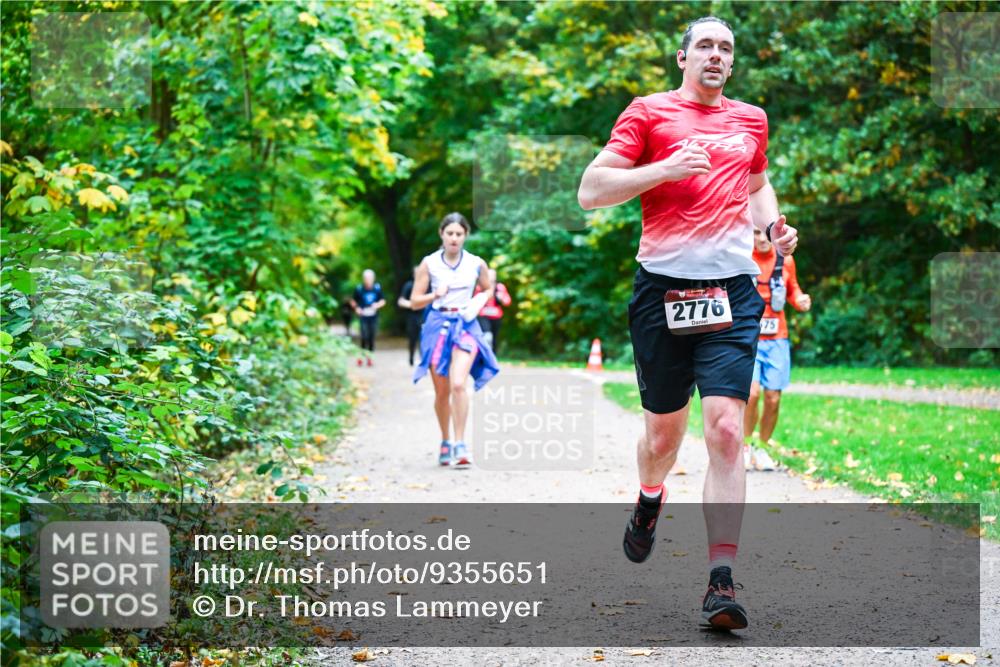 12.10.2025 - Bramfelder Halbmarathon 2025 Dr. Thomas Lammeyer http://msf.ph/oto/9355651 12.10.2025 10:54:22 Laufen 2776, 75 meine-sportfotos.de