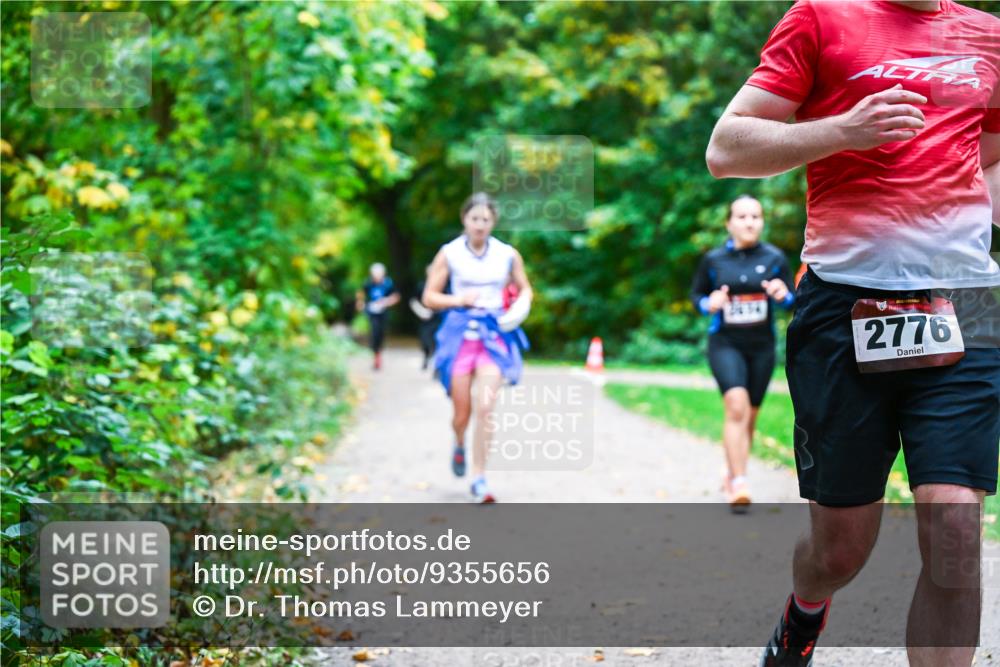12.10.2025 - Bramfelder Halbmarathon 2025 Dr. Thomas Lammeyer http://msf.ph/oto/9355656 12.10.2025 10:54:23 Laufen 2776 meine-sportfotos.de