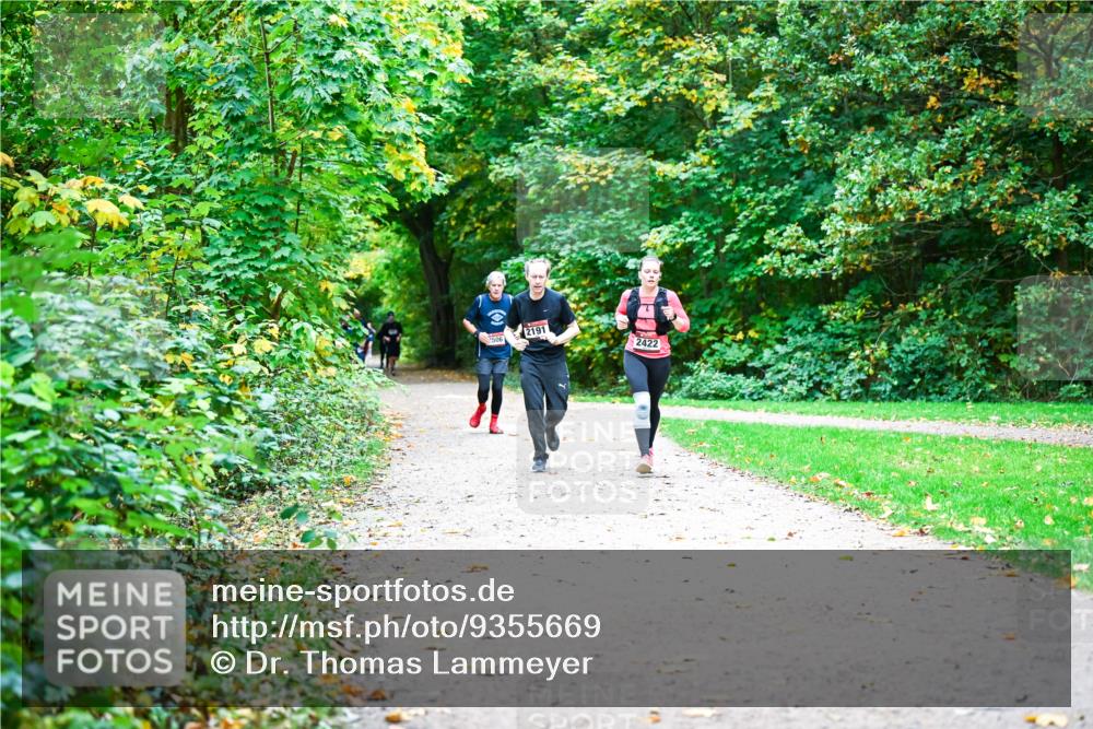 12.10.2025 - Bramfelder Halbmarathon 2025 Dr. Thomas Lammeyer http://msf.ph/oto/9355669 12.10.2025 10:54:27 Laufen 2191, 2422 meine-sportfotos.de