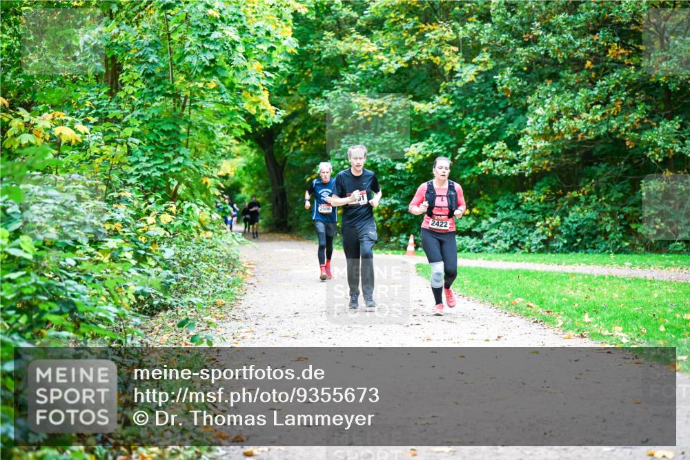 12.10.2025 - Bramfelder Halbmarathon 2025 Dr. Thomas Lammeyer http://msf.ph/oto/9355673 12.10.2025 10:54:28 Laufen 2506, 2422 meine-sportfotos.de