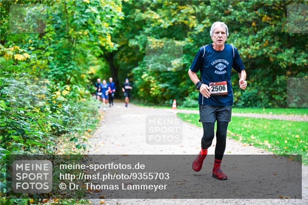 12.10.2025 - Bramfelder Halbmarathon 2025 Dr. Thomas Lammeyer http://msf.ph/oto/9355703 12.10.2025 10:54:33 Laufen 2506 meine-sportfotos.de