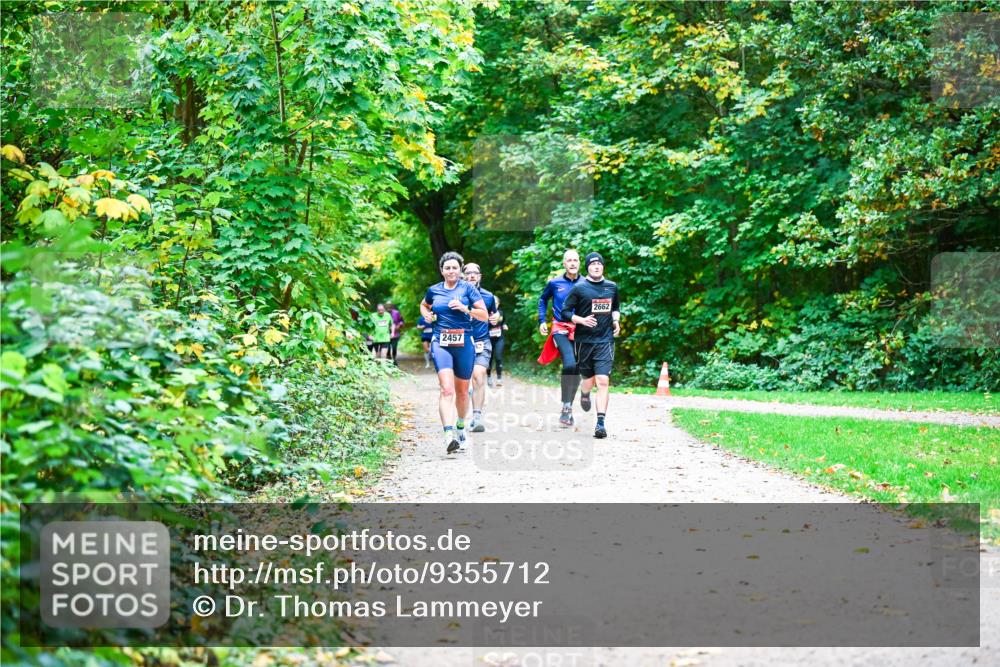 12.10.2025 - Bramfelder Halbmarathon 2025 Dr. Thomas Lammeyer http://msf.ph/oto/9355712 12.10.2025 10:54:38 Laufen 2457, 2662 meine-sportfotos.de