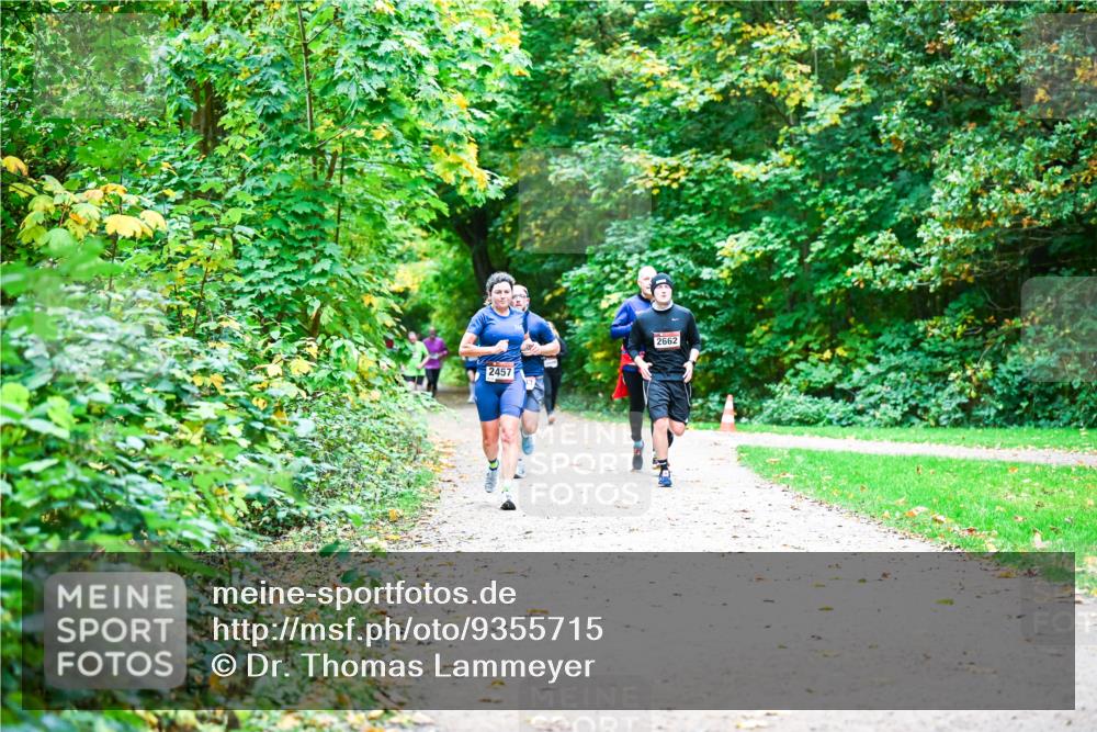 12.10.2025 - Bramfelder Halbmarathon 2025 Dr. Thomas Lammeyer http://msf.ph/oto/9355715 12.10.2025 10:54:38 Laufen 2457, 2662 meine-sportfotos.de