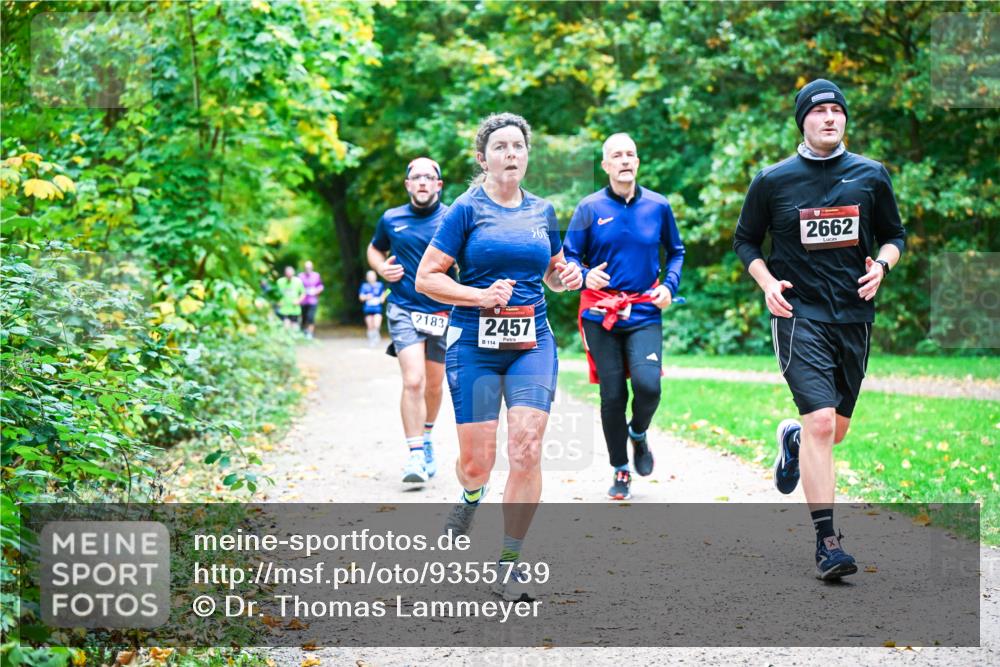12.10.2025 - Bramfelder Halbmarathon 2025 Dr. Thomas Lammeyer http://msf.ph/oto/9355739 12.10.2025 10:54:42 Laufen 2183, 2457, 114, 36, 2662 meine-sportfotos.de