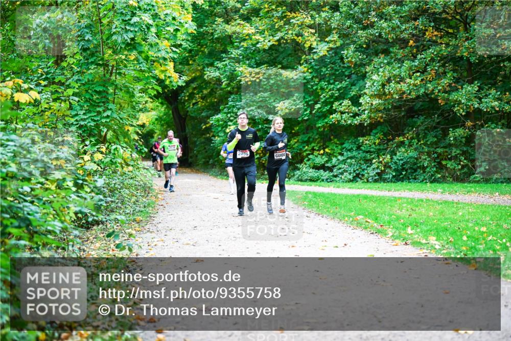 12.10.2025 - Bramfelder Halbmarathon 2025 Dr. Thomas Lammeyer http://msf.ph/oto/9355758 12.10.2025 10:54:45 Laufen 2538, 2036 meine-sportfotos.de