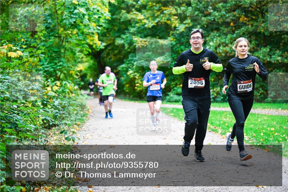 12.10.2025 - Bramfelder Halbmarathon 2025 Dr. Thomas Lammeyer http://msf.ph/oto/9355780 12.10.2025 10:54:49 Laufen 2593, 2038, 156 meine-sportfotos.de