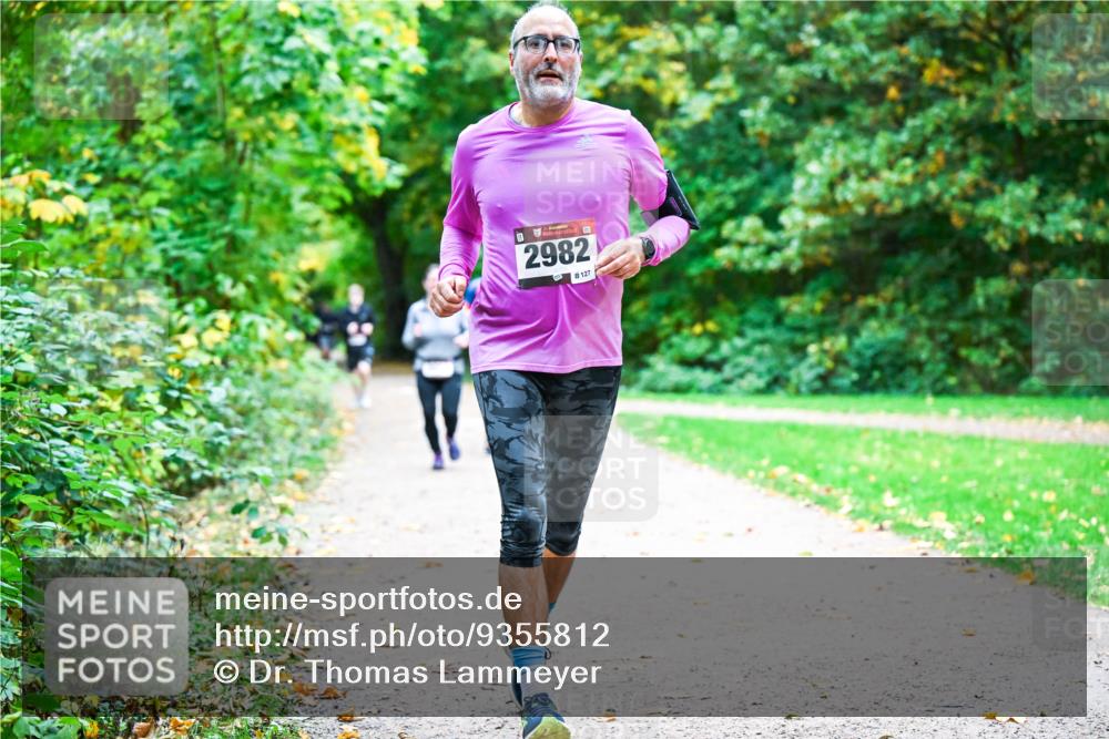 12.10.2025 - Bramfelder Halbmarathon 2025 Dr. Thomas Lammeyer http://msf.ph/oto/9355812 12.10.2025 10:54:55 Laufen 2982, 127 meine-sportfotos.de