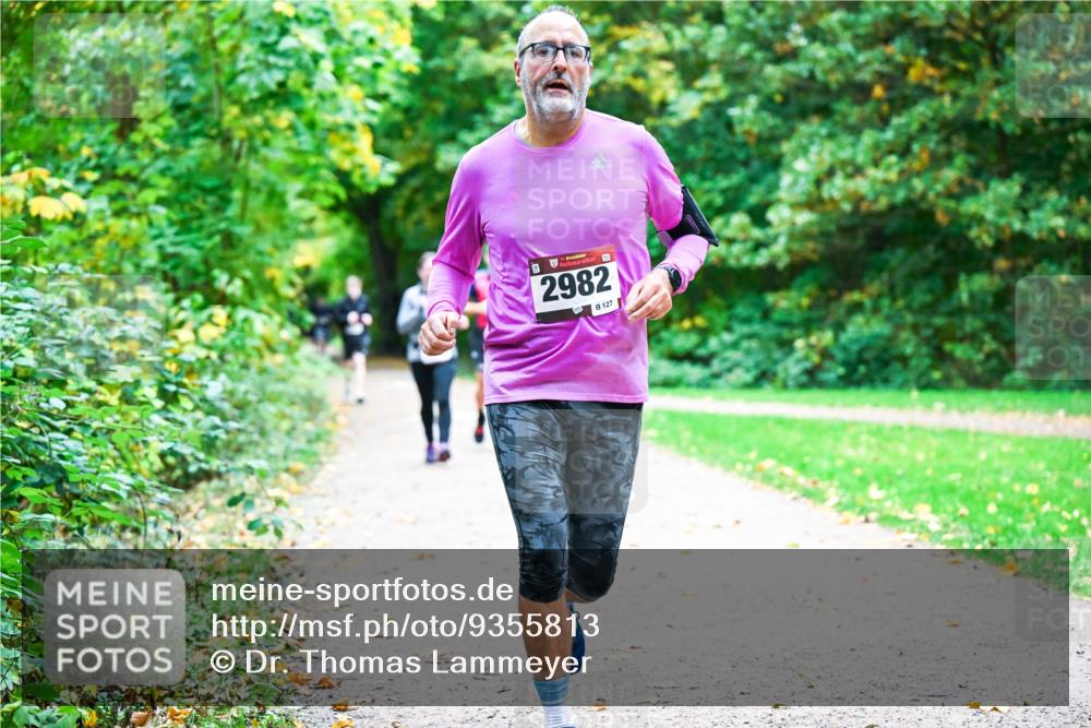 12.10.2025 - Bramfelder Halbmarathon 2025 Dr. Thomas Lammeyer http://msf.ph/oto/9355813 12.10.2025 10:54:55 Laufen 2982, 127 meine-sportfotos.de