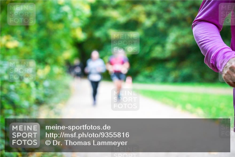 12.10.2025 - Bramfelder Halbmarathon 2025 Dr. Thomas Lammeyer http://msf.ph/oto/9355816 12.10.2025 10:54:56 Laufen  meine-sportfotos.de