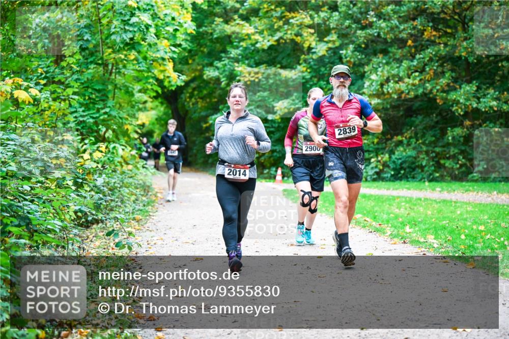 12.10.2025 - Bramfelder Halbmarathon 2025 Dr. Thomas Lammeyer http://msf.ph/oto/9355830 12.10.2025 10:54:58 Laufen 804, 2900, 2014, 00, 2839 meine-sportfotos.de